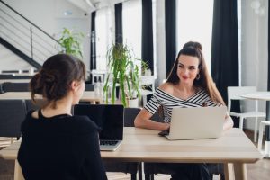 Diferença Entre Notícia e Reportagem de Acordo com a: Forma, Pauta e Lide