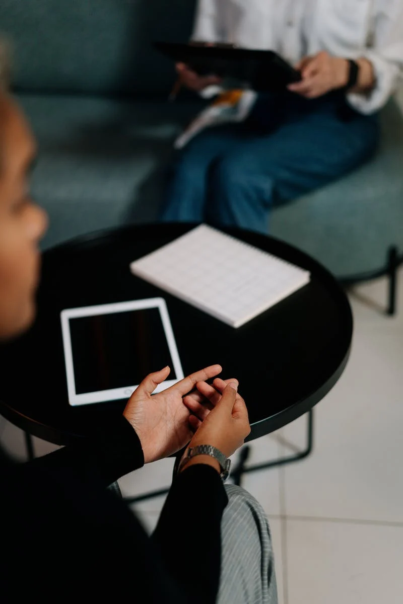Confira 3 diferenças entre currículo digital e convencional