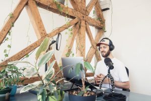 Como começar um podcast de jornalismo?