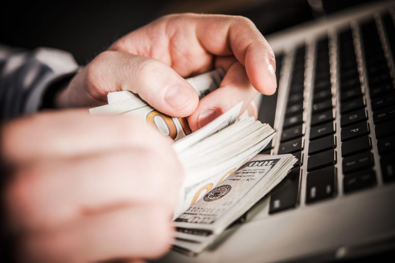 Como fazer dinheiro com um Blog para Jornalista